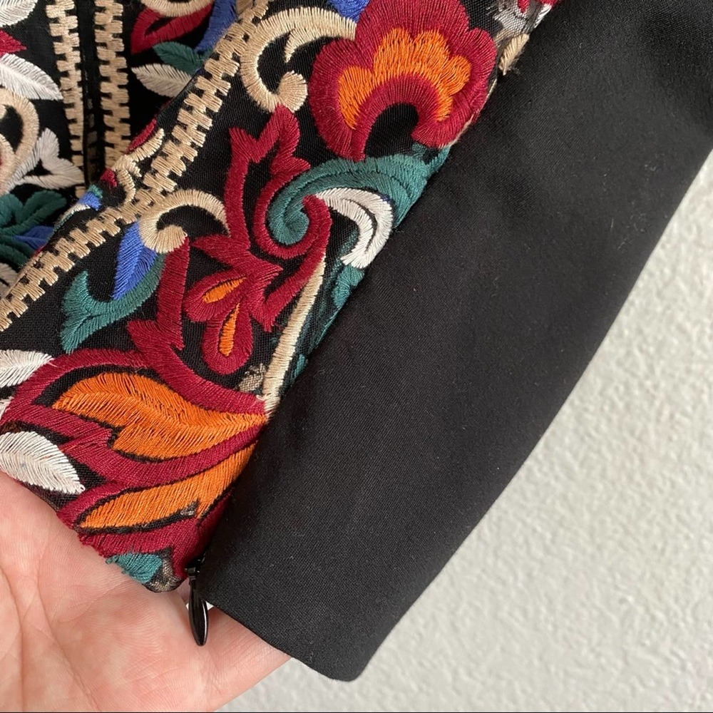 ANTHROPOLOGIE NEW Embroidered Ruffle Top - Picture 7 of 10